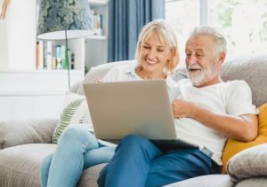 The Best Computers for Elderly Parents: A Comprehensive Guide